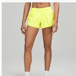 Lululemon Hotty Hot Low Rise 4” shorts